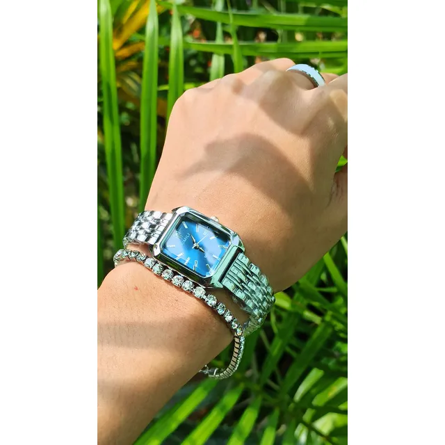 Reloj Unisex Plateado Con Azul