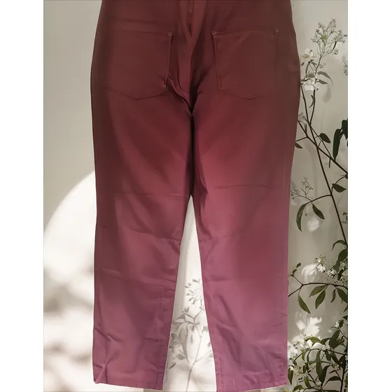 Pantalón Hombre.nuevo.t.48/50. Recto.clásico.colorborravino