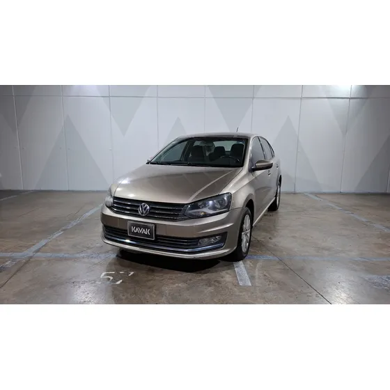 Volkswagen Vento 1.6 Highline Mt