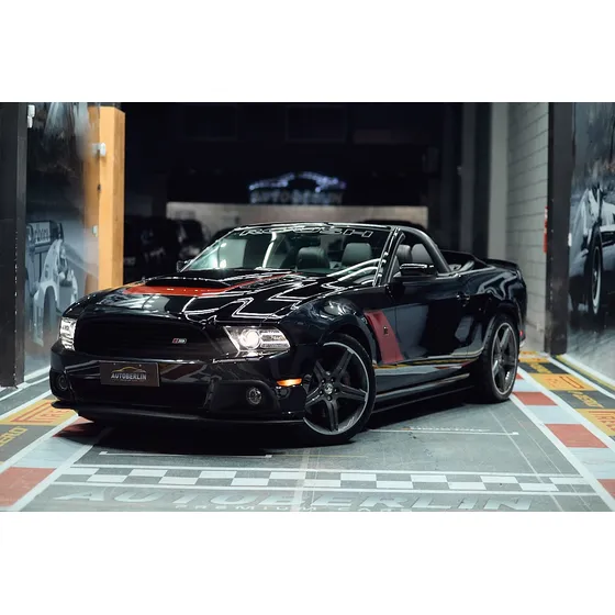 Ford Mustang Roush 5.2 V8