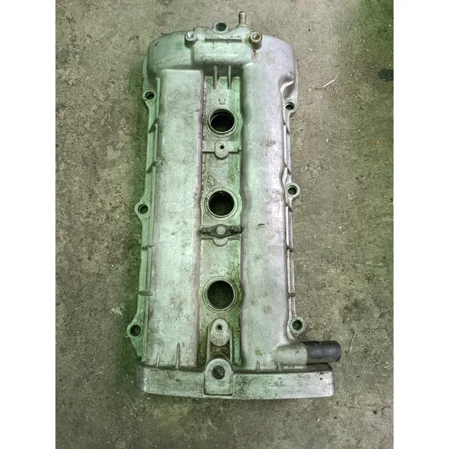 Tapa Válvula Derecha Kia Sportage V6 Original Usado