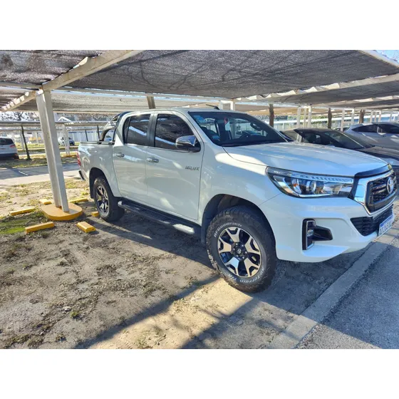 Toyota Hilux Pick-up 2.8 Cd Srx 177cv 4x4 At