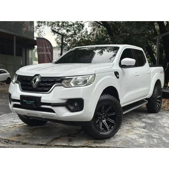Renault Alaskan 2.5 Diesel 4x4