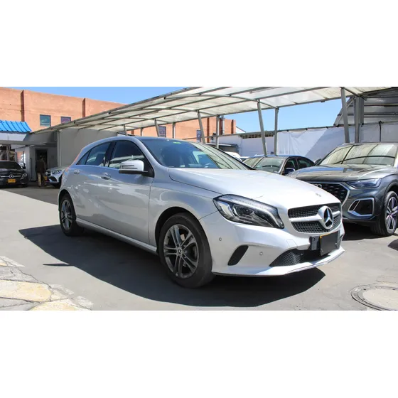 Mercedes-benz A200 Amg Line