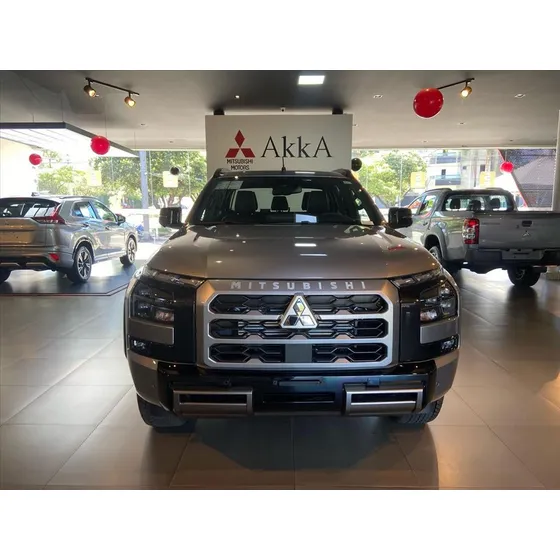 Mitsubishi Triton 2.4 Biturbo Diesel Cd Katana 4x4 Automático