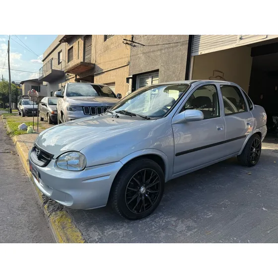 Chevrolet Corsa Classic 1.6 Gl Aa Dh 4p