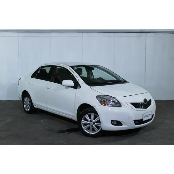 Toyota Yaris 1.5 Core Sedan Mt