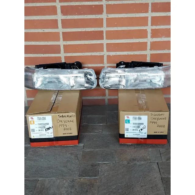Faro Silverado Cheyenne 1999 2000 2001 2002 Derecho Izquierd