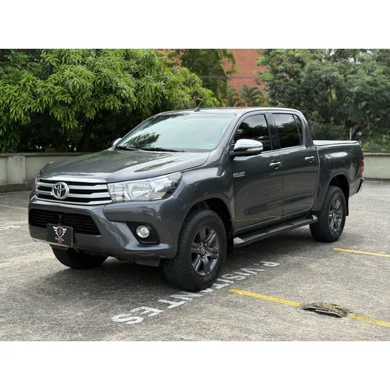 Toyota Hilux 2.8 Srx Dc 4x4 Tdi