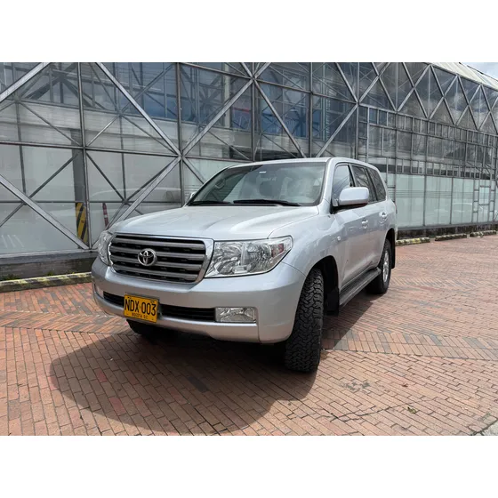 Toyota Land Cruiser 4.7 Vx Lc200 Imperial