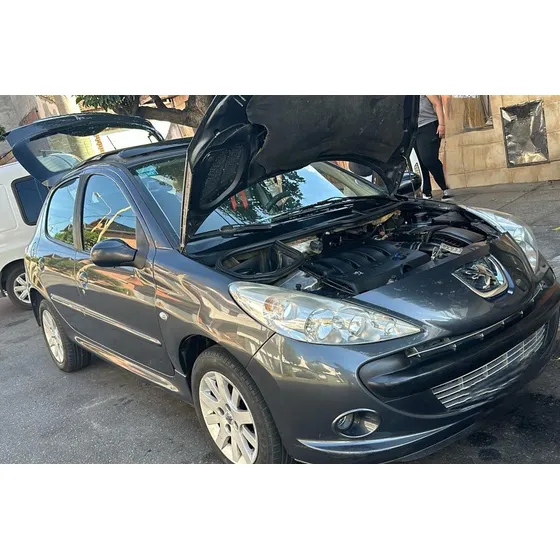 Peugeot 207 2.0 Sedan Xt Hdi