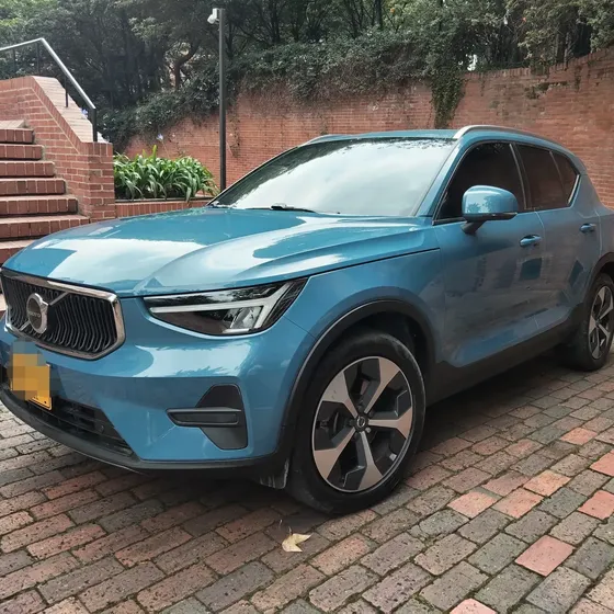 Volvo Xc40 2023 B4 Hibrido