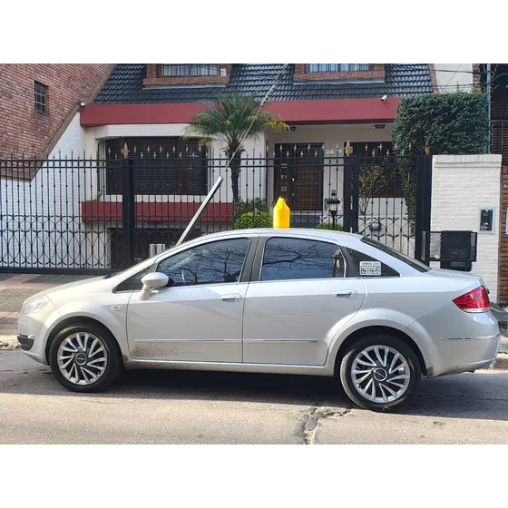 Fiat Linea 1.8 Absolute 130cv Uconnect Dualogic