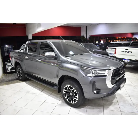 Toyota Hilux 2.8 D-4d Turbo Diesel Cd Srx 4x4 Automático