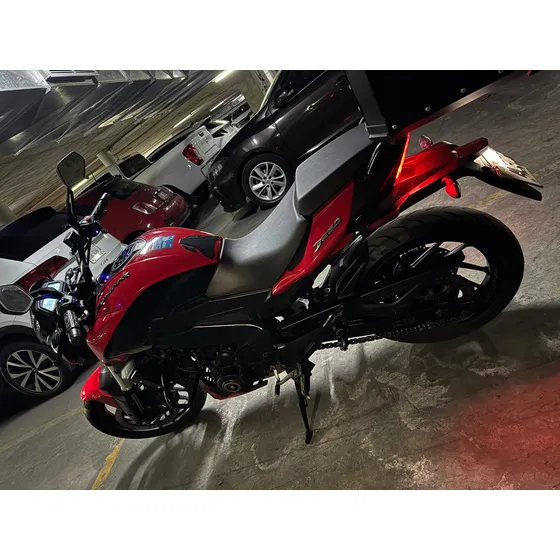 Dominar 250 12,960km Con Caja Kohl