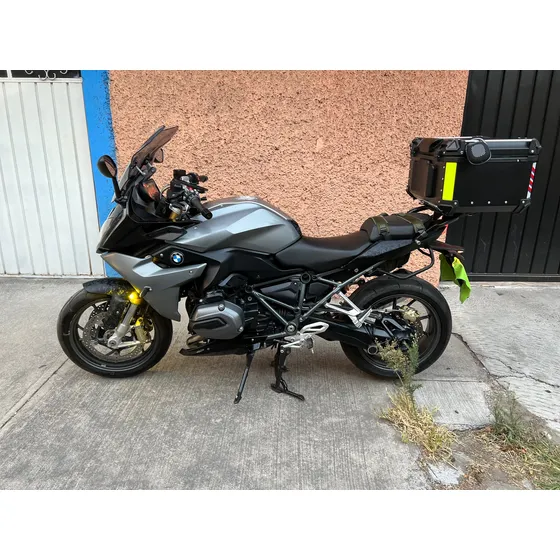 R 1200 Rs Full Equipped