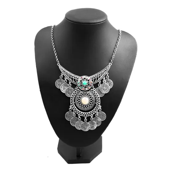 Collar Pv Metálico De Varios Modelos Y Piedras X 12 U