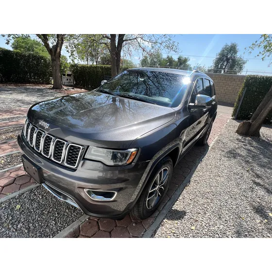 Jeep Grand Cherokee 3.6 Limited Lujo 4x2 Mt