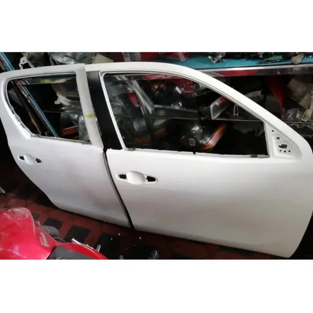 Puertas Derechas Toyota Hilux Dubai Usadas Original