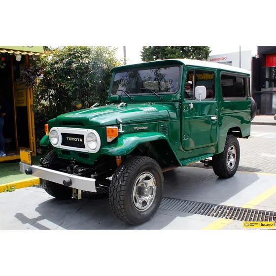 Toyota Land Cruiser 4.2 Fj43
