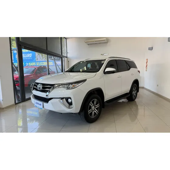 Toyota Sw4 2.8 Sr 177cv 4x4