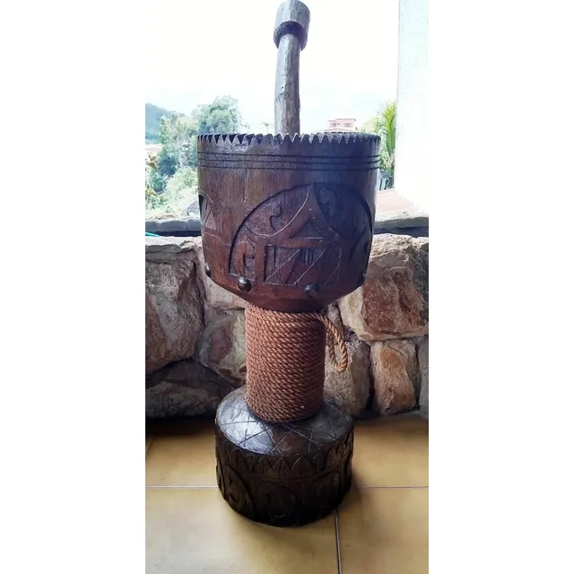 Pilón Decorativo De Madera Tallado A Mano (antiguo)
