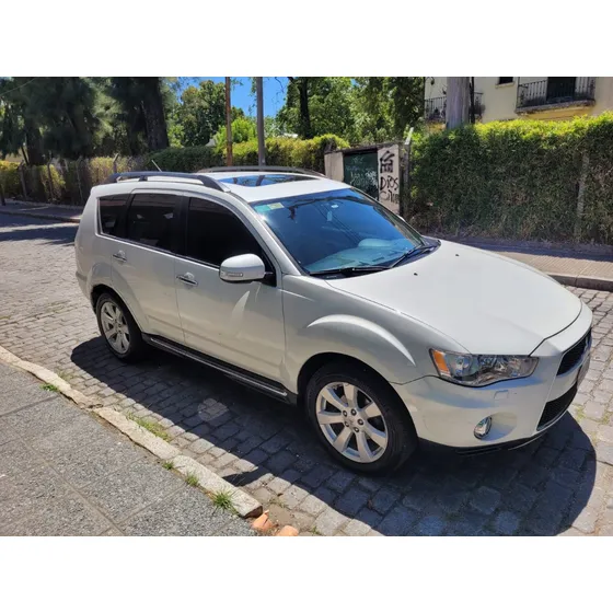 Mitsubishi Outlander 2.4 Gls 170cv At C/t