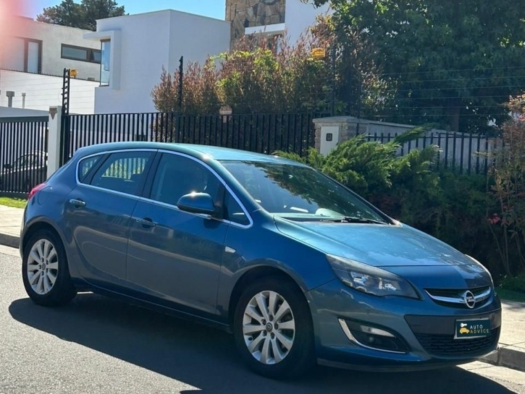 Opel Astra Enjoy 1.6t At 2014