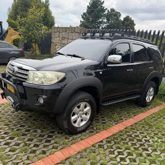 Toyota Fortuner 2010 2.7l 4x4