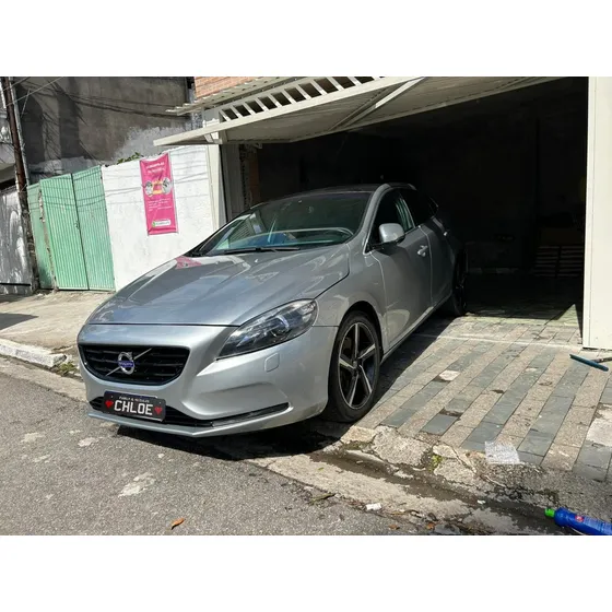 Volvo V40 2.0 T5 R-design Aut. 5p