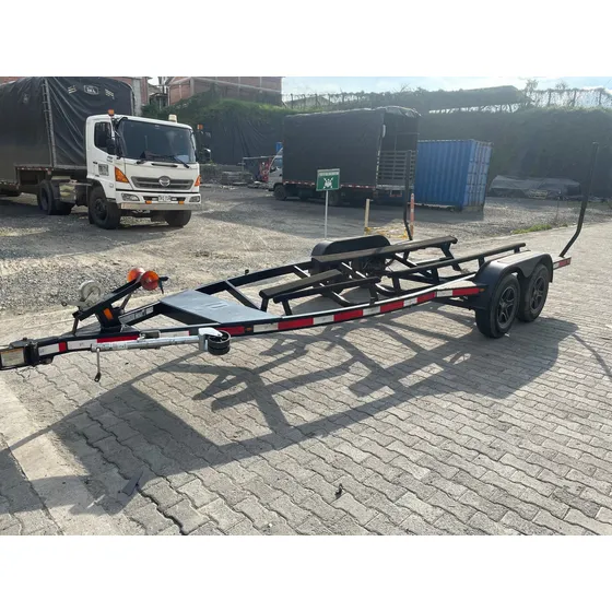 Remolque 22 A 24 Pies Americano Boatmate