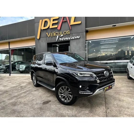 Toyota Hilux Sw4 Srx 4x4 2.8 Tdi 16v Dies. Aut.