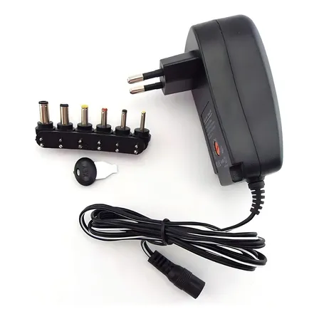 Fuente De Poder Universal Ac-dc 3.000mah V Variable 3a 36w Color Negro