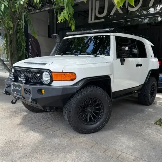 Toyota Fj Cruiser 2018 4.0 V6 At 4000cc 5p 4x4