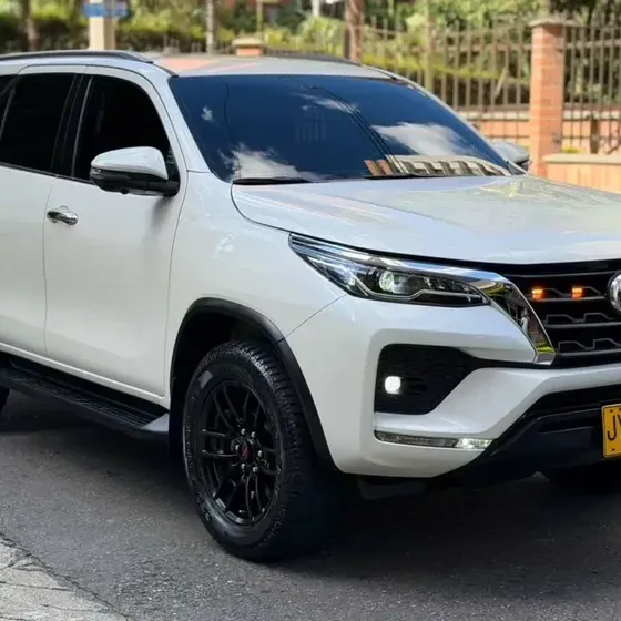 Toyota Fortuner 2021 2.4 Diesel Srv