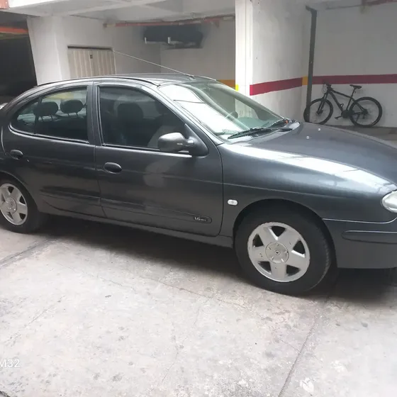 Renault Megane 2009 1.6 Unique