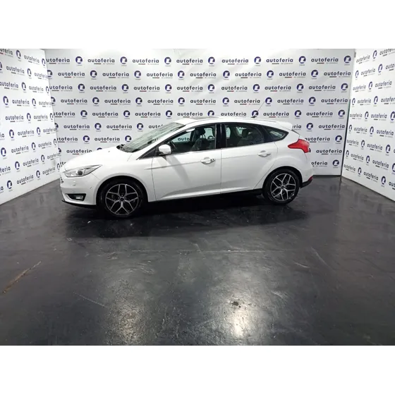 Ford Focus 2.0 Titanium At 5p L16