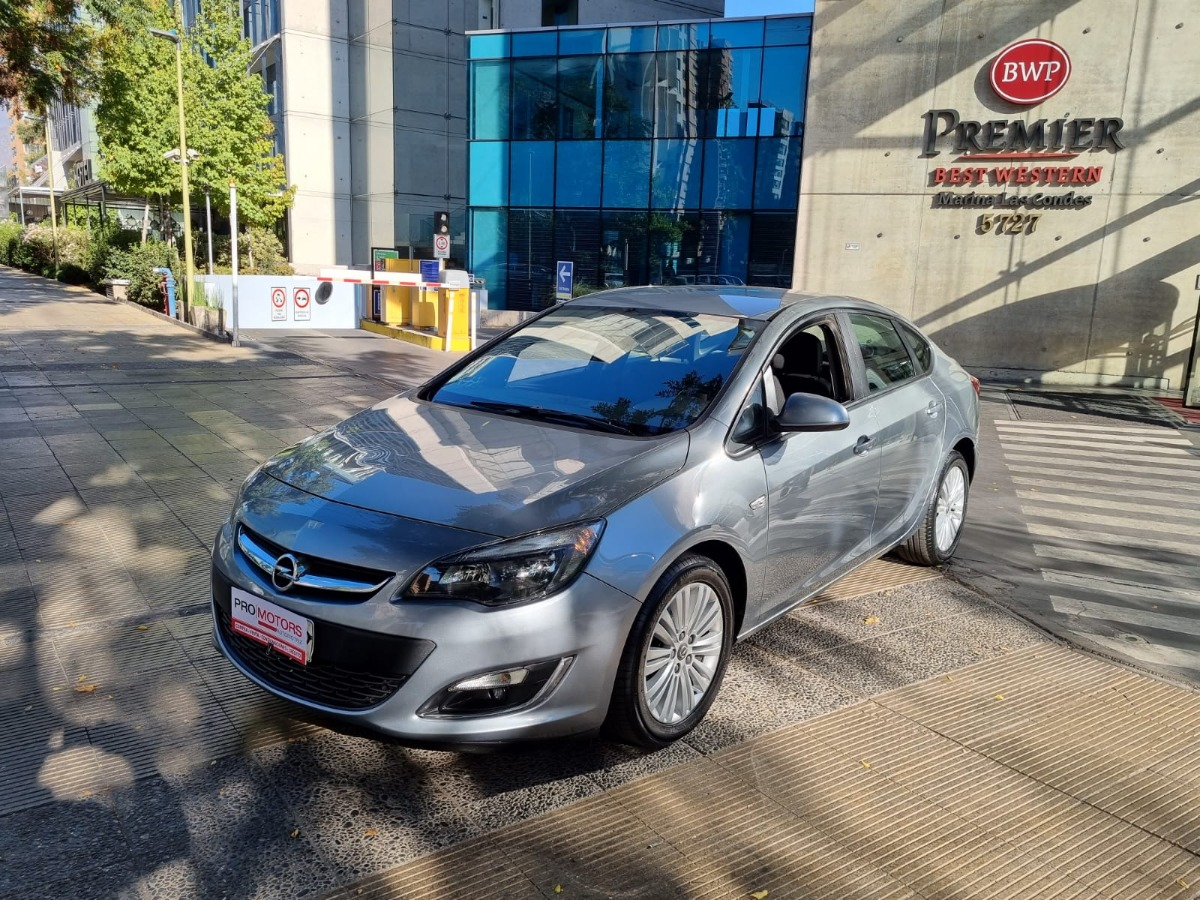 Opel Astra 2014 1.6 Turbo Enjoy Sedan Mecanico Credito Full