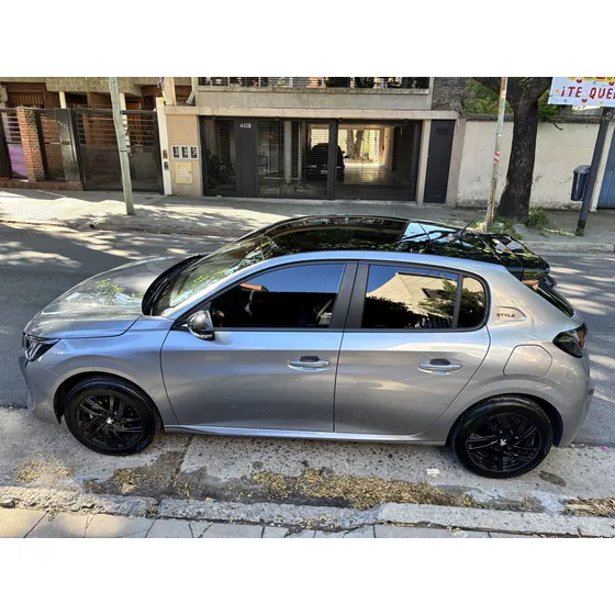 Peugeot 208 1.6 Style Tiptronic