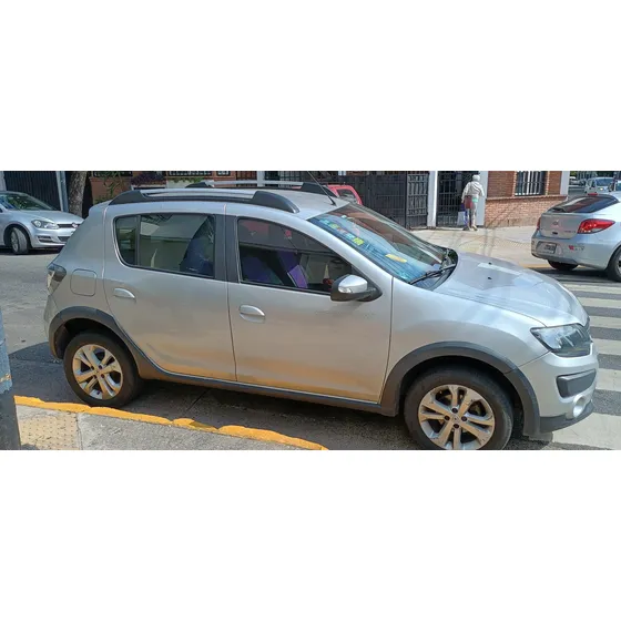 Renault Sandero Stepway 1.6 Privilege 105cv
