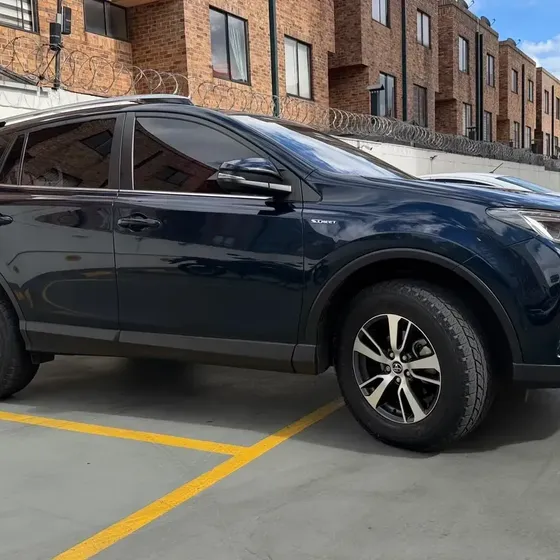 Toyota Rav4 2019 2.0 Street