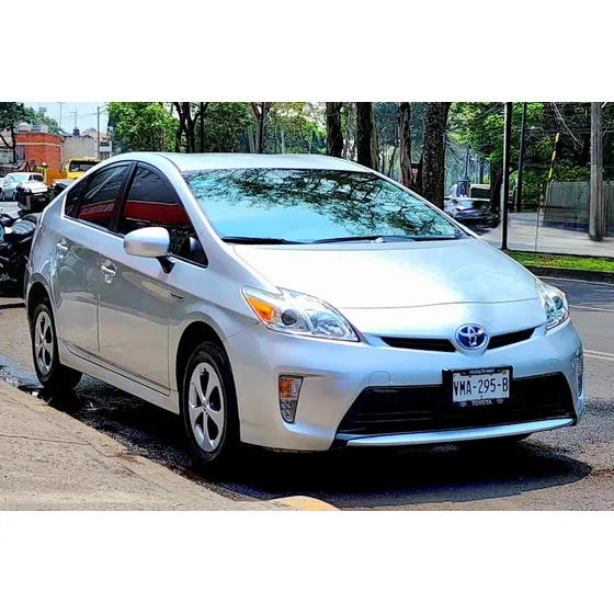 Toyota Prius 1.8 Base Mt