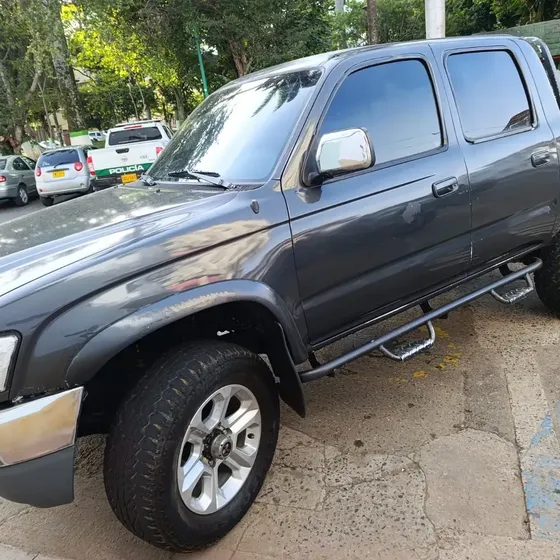 Toyota Hilux 2006 2.4 Ew