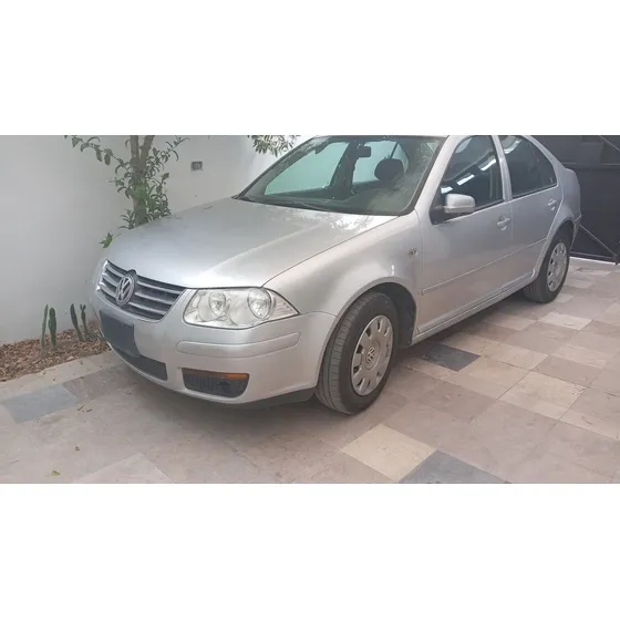 Volkswagen Jetta 2.0 L4 Mt