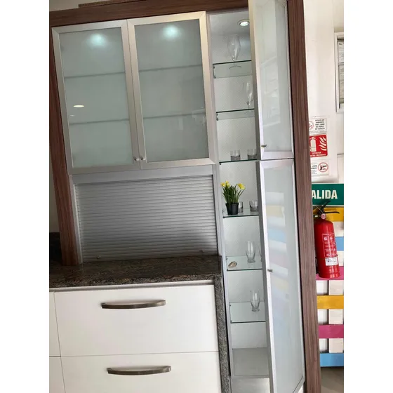 Muebles De Cocina Con Vitrina Panera Metálica