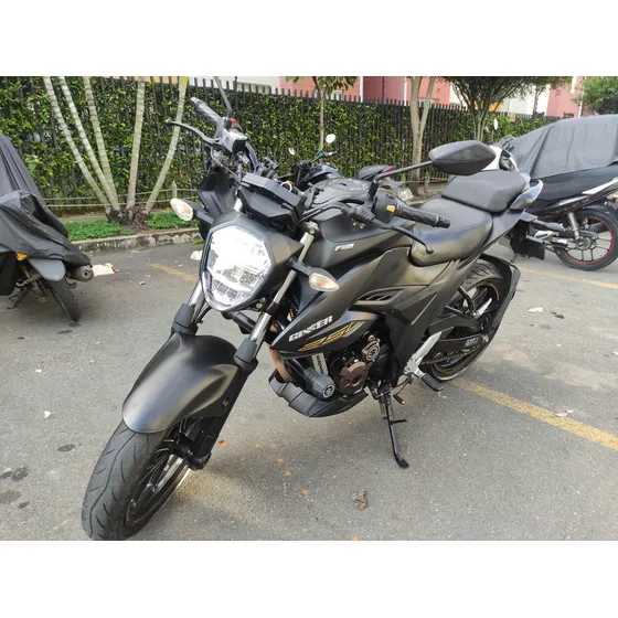 Vendo Suzuki Gixxer 250 Cc 2022  20.986 Km  Soat Y Tecnomecá