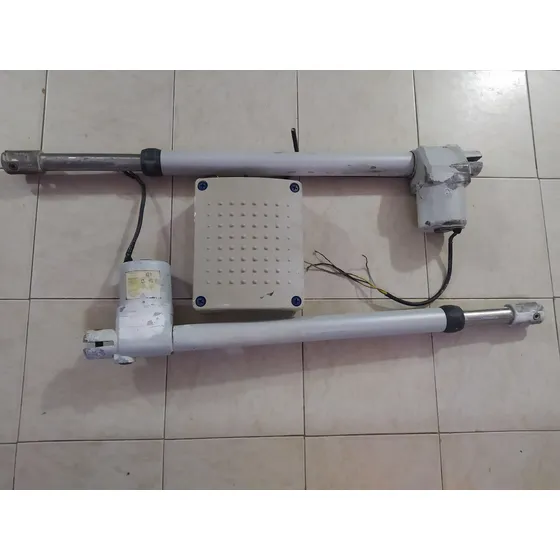 Motores Batientes 110v Con Su Placa, Usados En Buen Estado