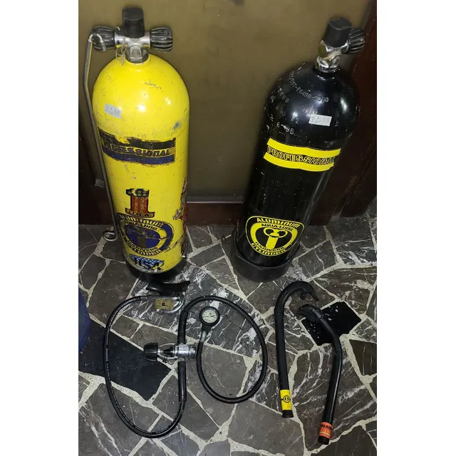 ( 2 ) Bombonas Tanque Oxigeno Buceo Y Aparatos Respiración