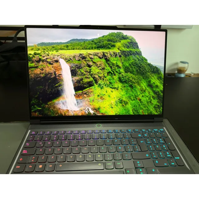 Legion7 Slim, Core I9 13a Gen, Rtx 4070, 32gb Ram, 1tb Ssd Negro