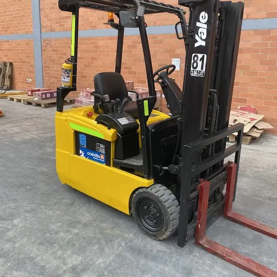 2005 Yale Montacarga Erp030